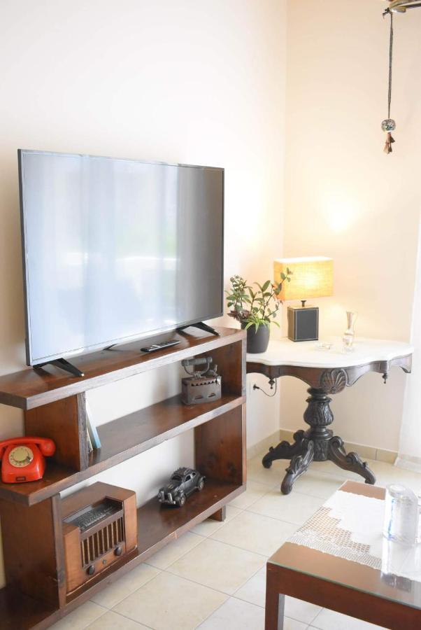 C' Est La Vie Apartment